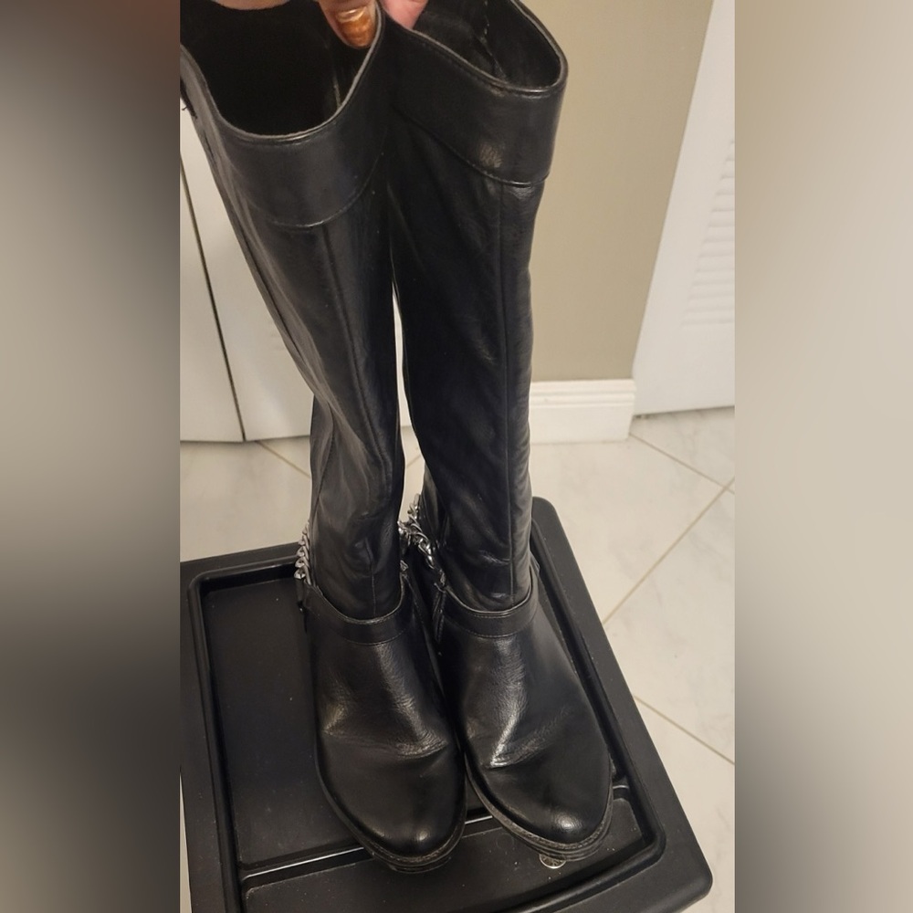7.5 black boots - Picture 2 of 2